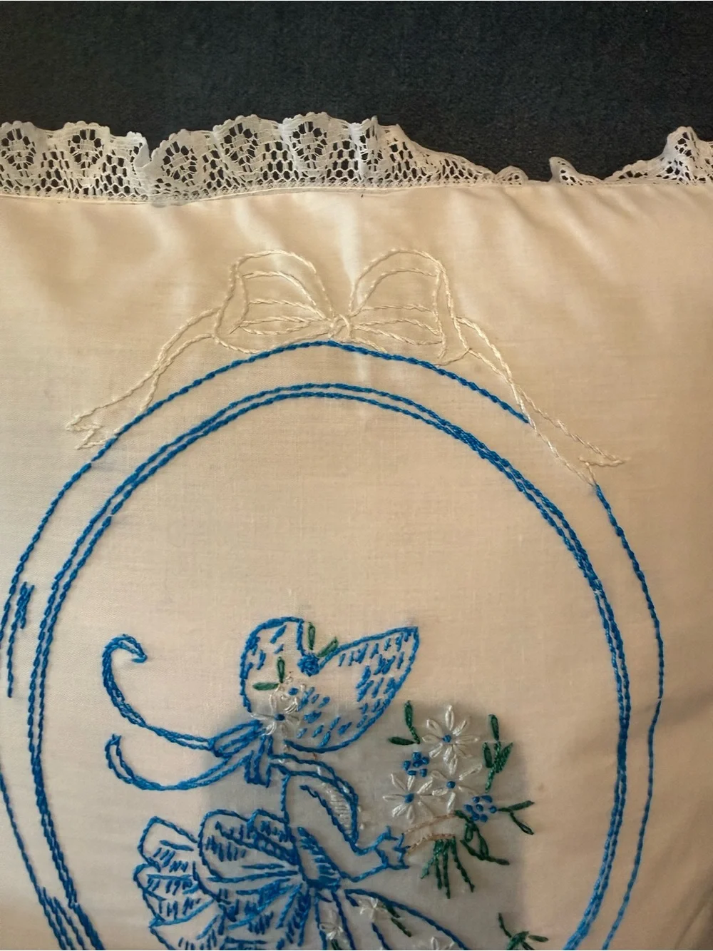Vintage-Style Lace Edge Decorative Pillow - Blue Embroidered Maiden